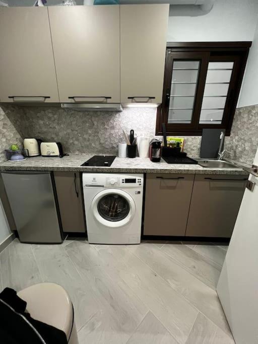 Olivia Luxury Apartment Palio Faliro Athen Exterior foto